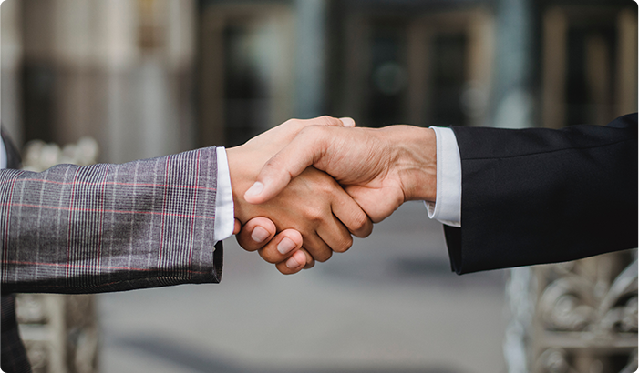 服務團隊 完善售后